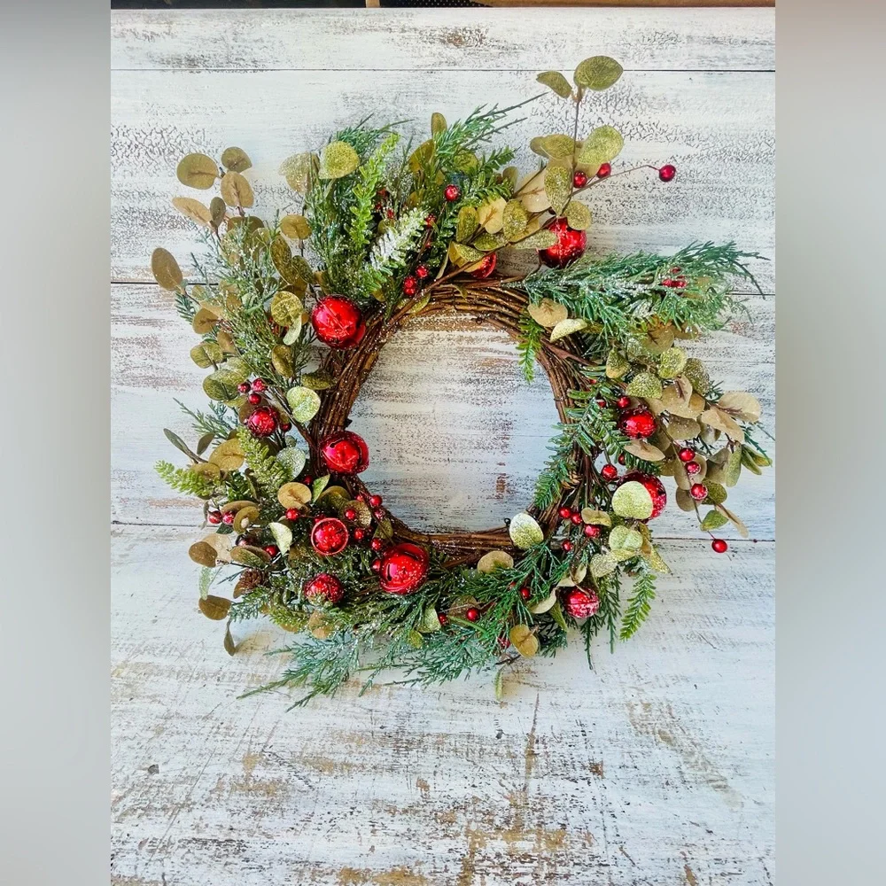 Resounding Cheer Wreath